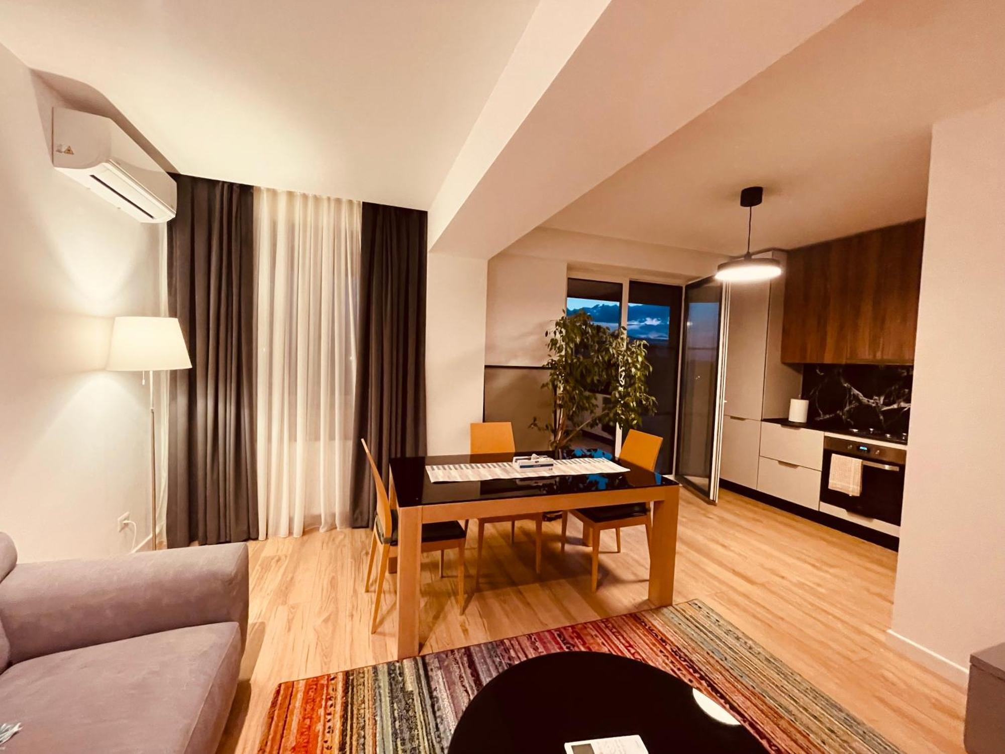 Air Otopeni Apartment Bagian luar foto