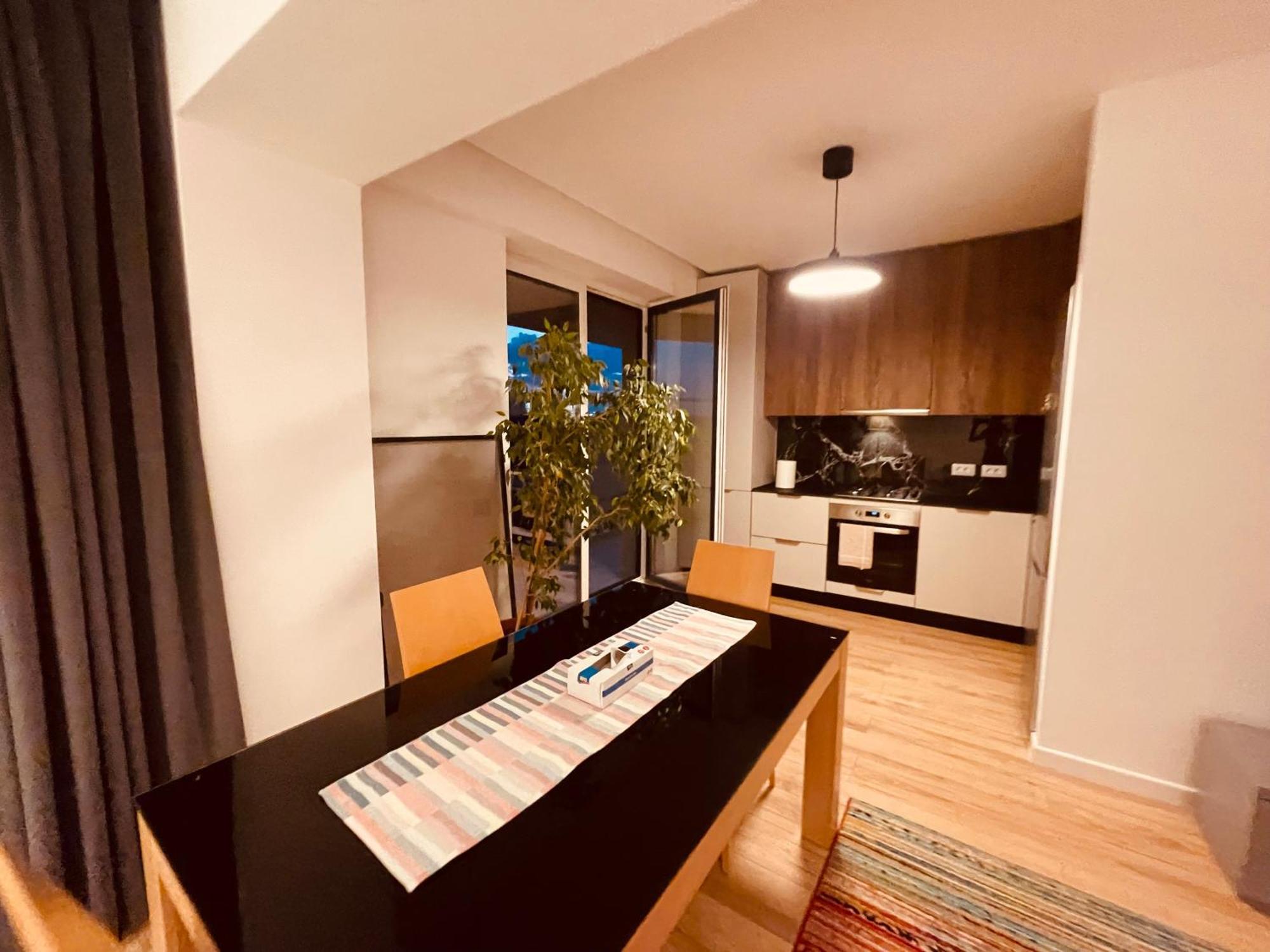 Air Otopeni Apartment Bagian luar foto