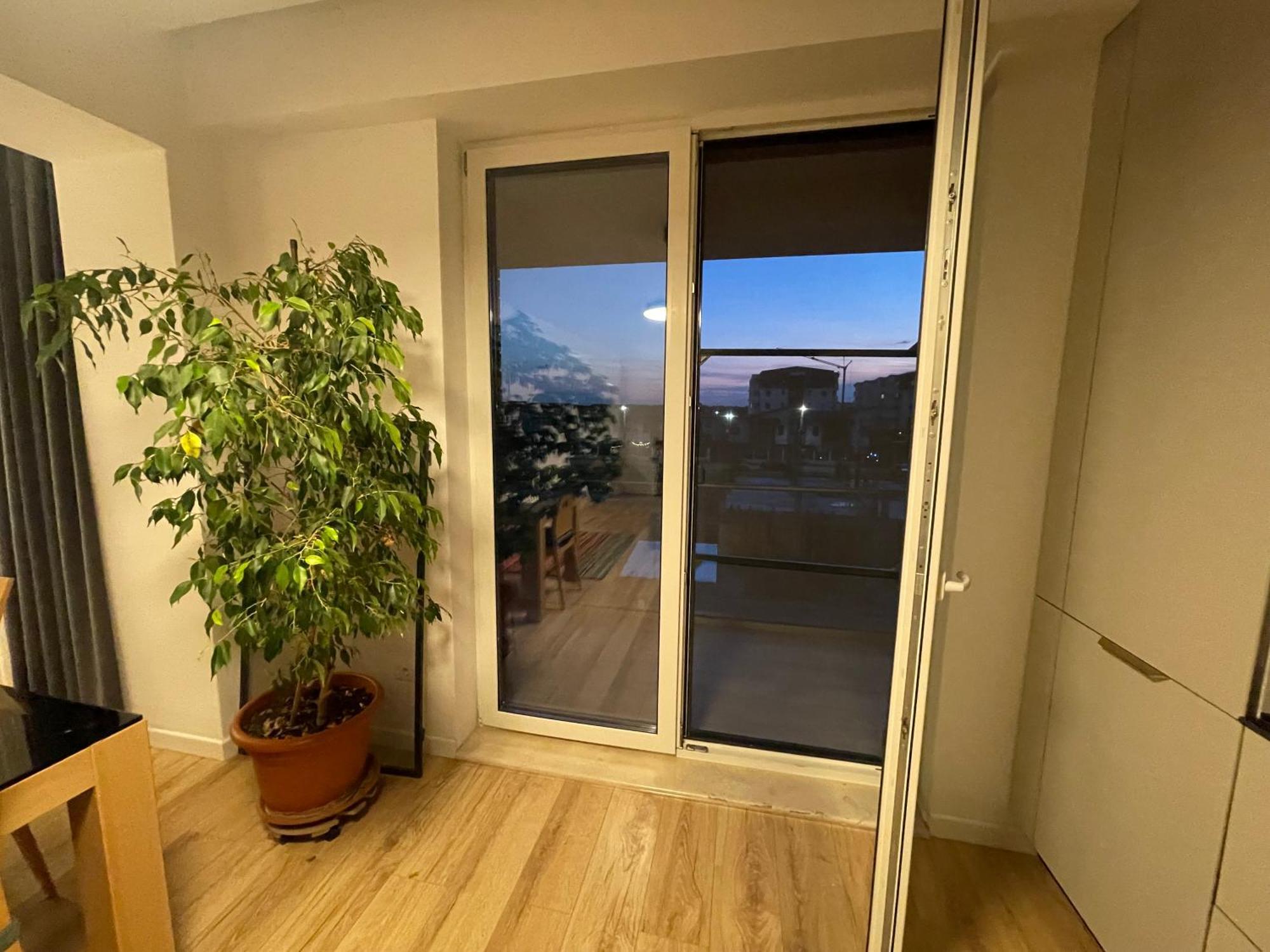 Air Otopeni Apartment Bagian luar foto