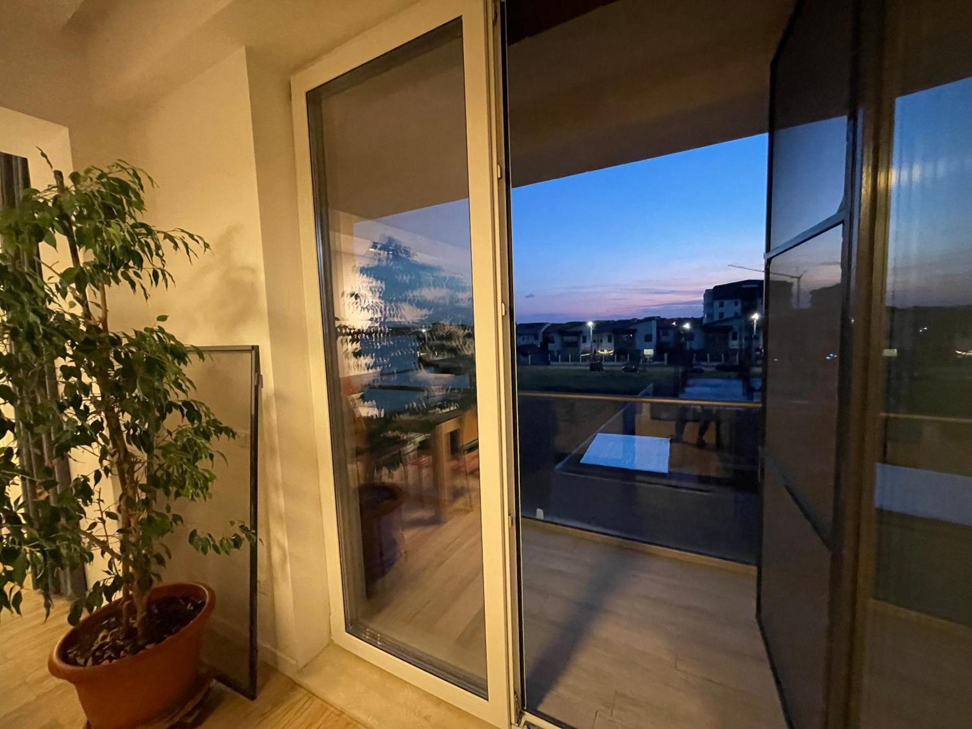 Air Otopeni Apartment Bagian luar foto