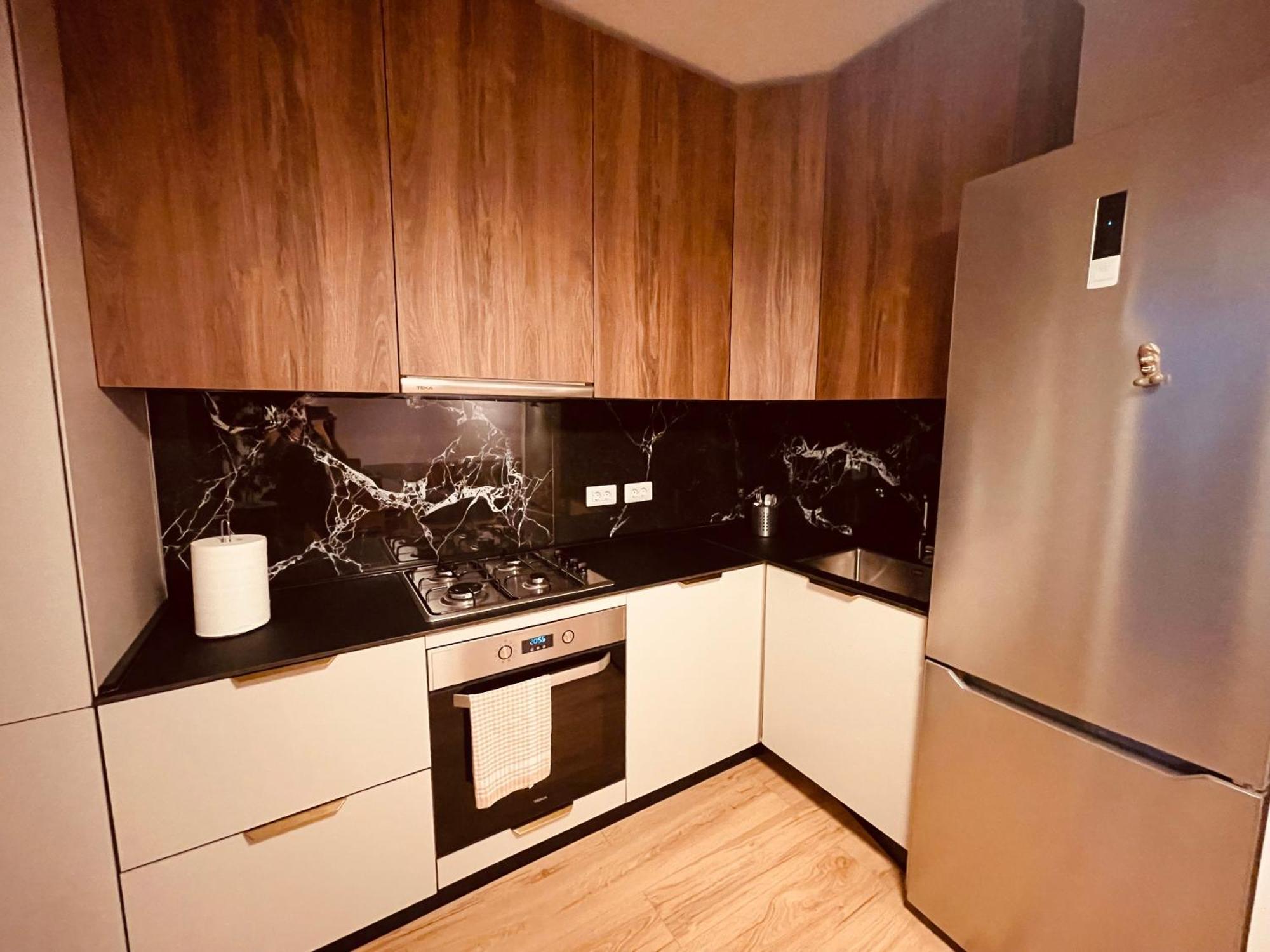 Air Otopeni Apartment Bagian luar foto