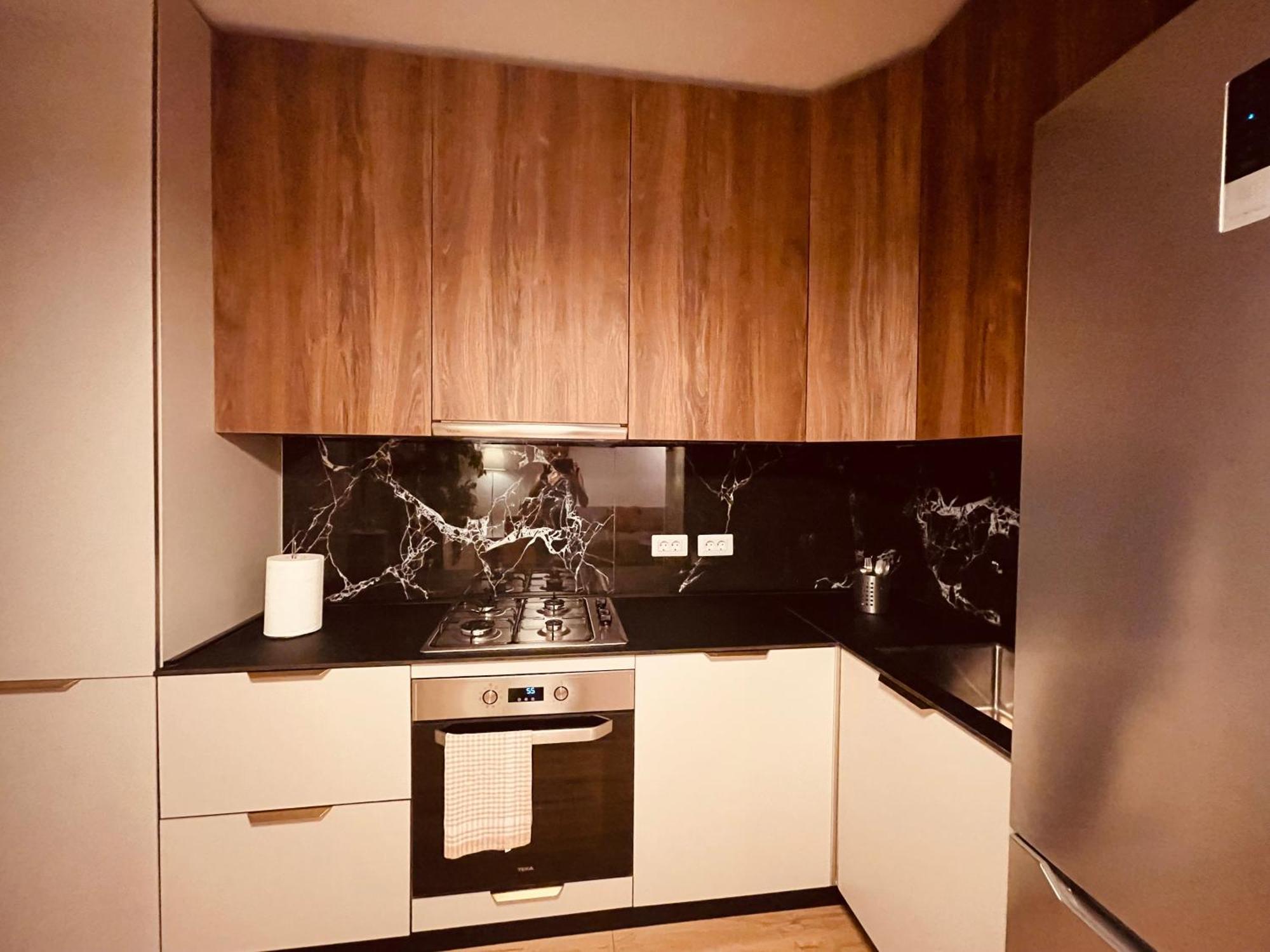 Air Otopeni Apartment Bagian luar foto